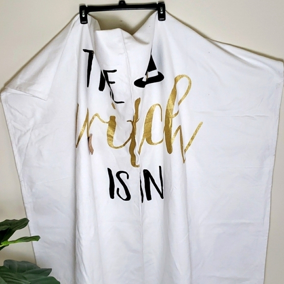 The witch is in fringe throw blanket, Halloween, witchycore - Picture 2 of 6